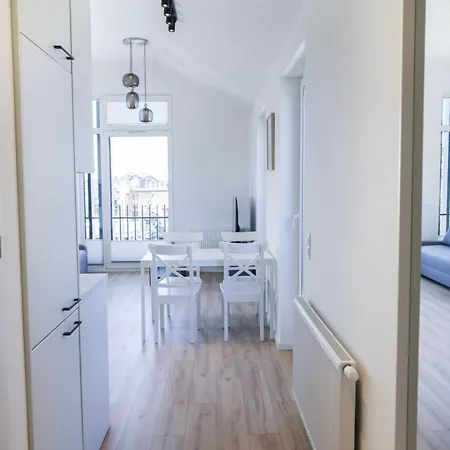 Bryza - Rodzinny Z Parkingiem Na Szkolnej - Balkon - Infinity Apartment *