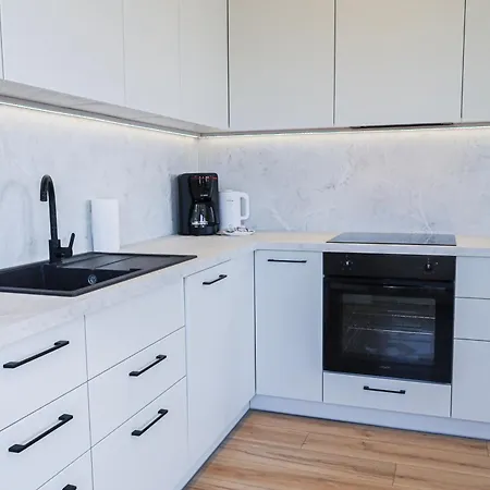 Bryza - Rodzinny Z Parkingiem Na Szkolnej - Balkon - Infinity Apartment Swinoujscie