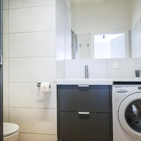 Apartment Bryza - Rodzinny Z Parkingiem Na Szkolnej - Balkon - Infinity *