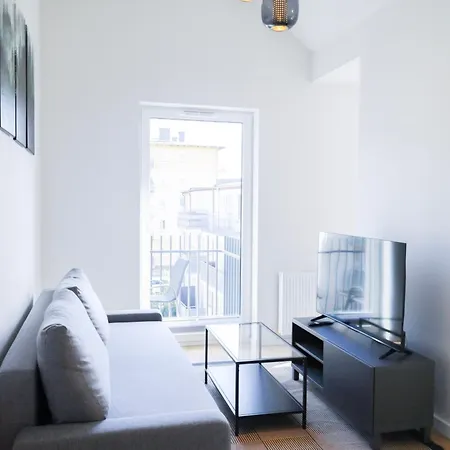 Apartment Bryza - Rodzinny Z Parkingiem Na Szkolnej - Balkon - Infinity *