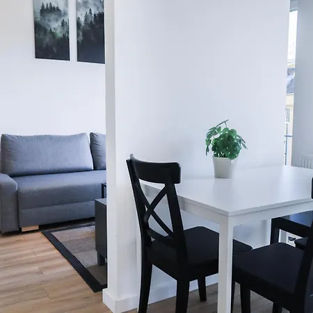 Bryza - Rodzinny Z Parkingiem Na Szkolnej - Balkon - Infinity Apartmán Svinoústí